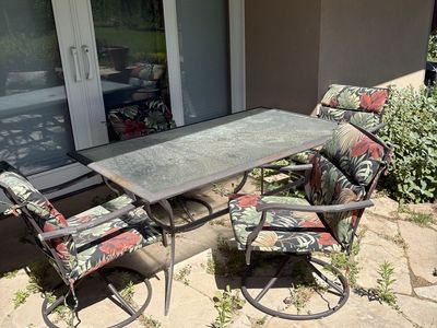 Patio Table with 4 Chairs