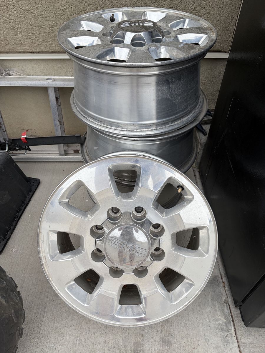 GMC 18" Wheels