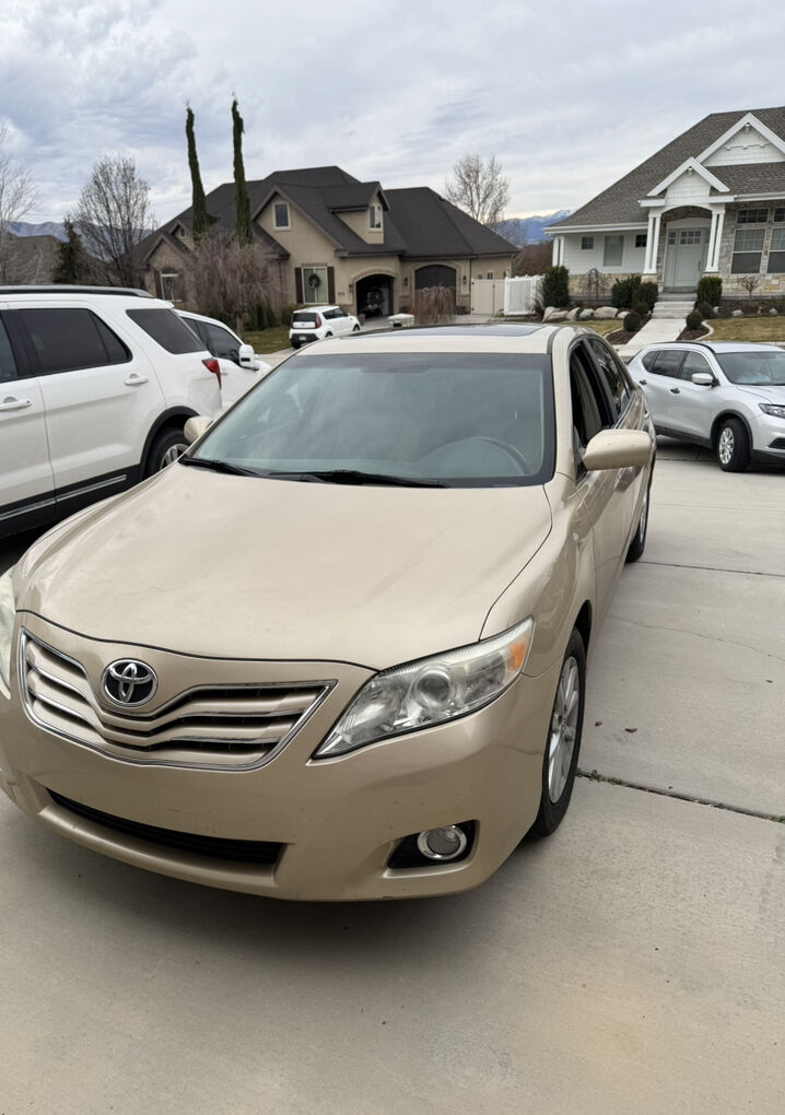 2011 Toyota Camry XLE V6