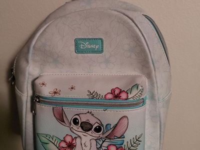 Disney backpack $25 CASH ONLY text 385-414-9627