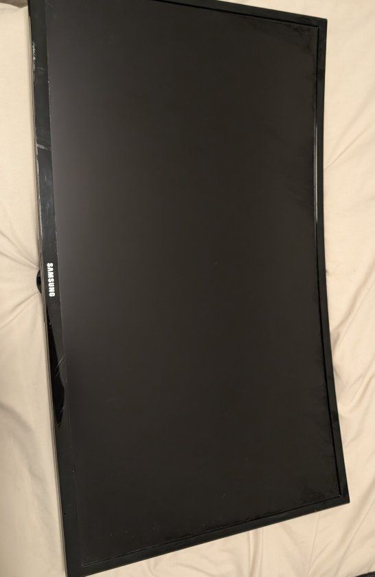 Main image 3