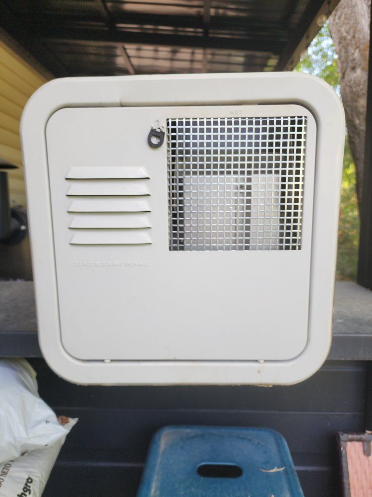 6 gallon Suburban gas/electric rv water heater