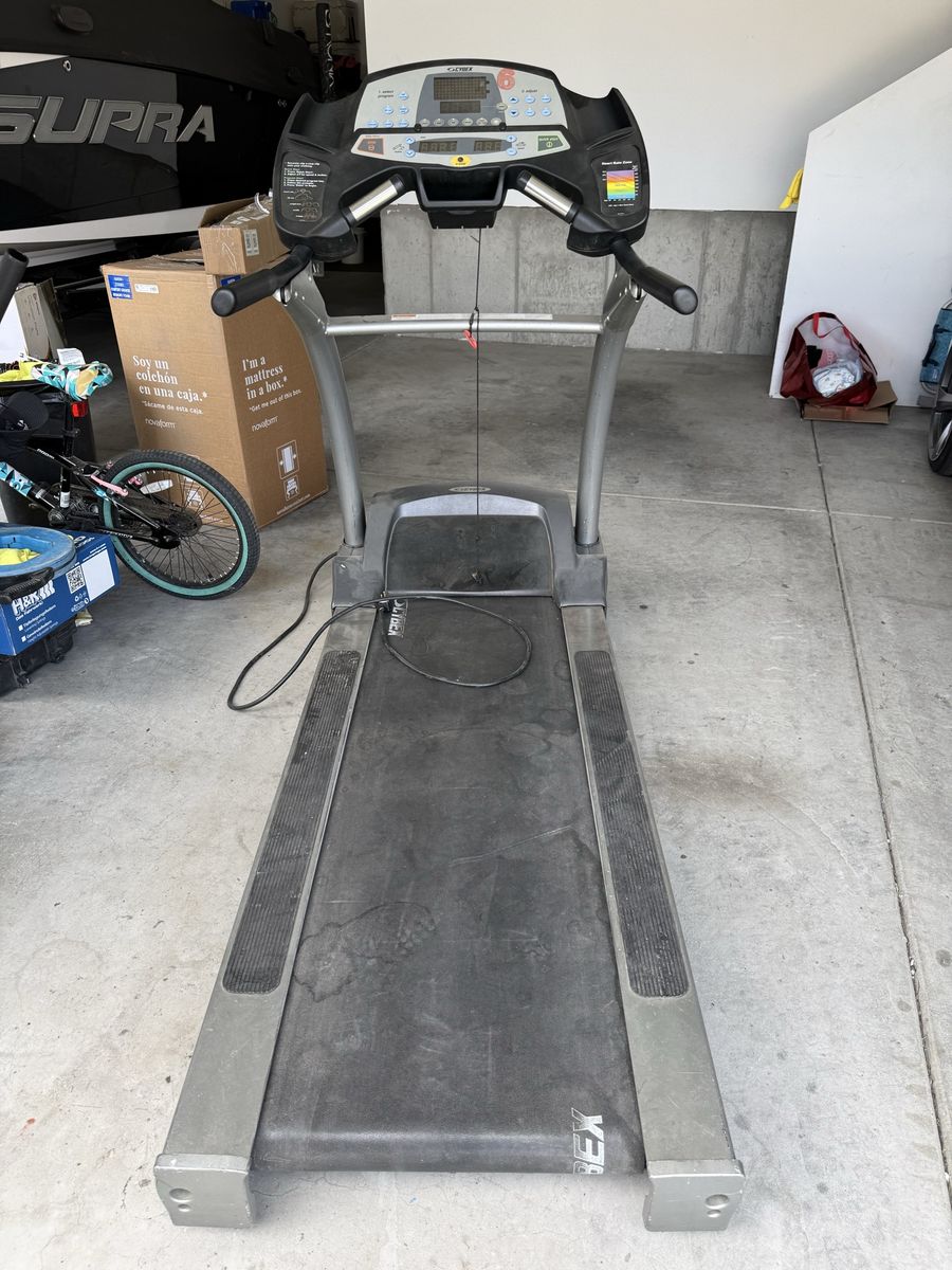 Cybex Commercial Treadmill - Works Great, Missing Safety Magnet