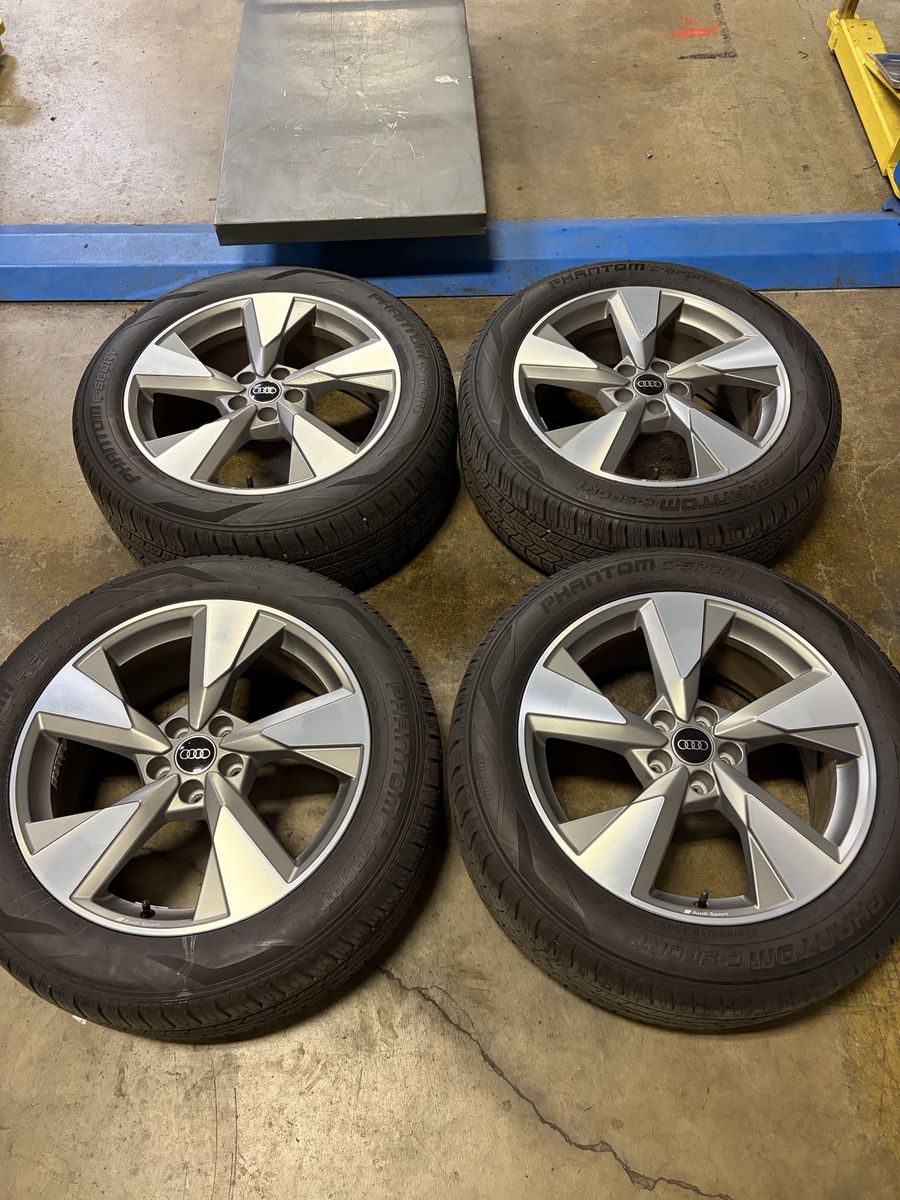 OEM AUDI Q5/SQ5 Wheels and Phantom tires 235/55/19