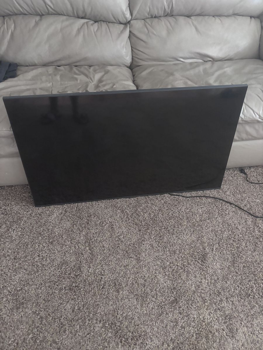 Samsung 43" 4K Smart TV Model 2022