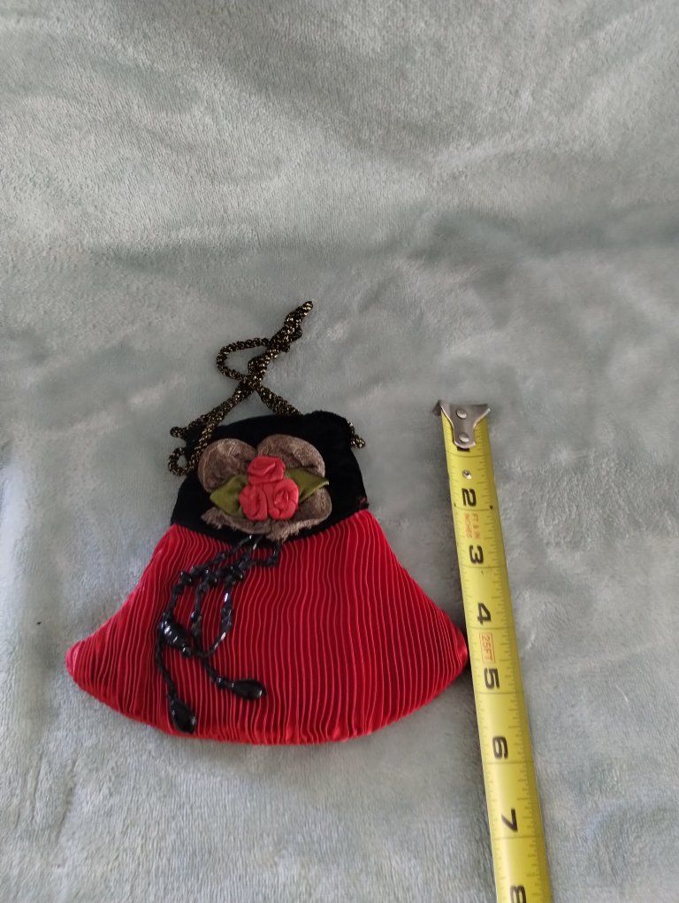 Main image 4