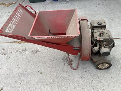 MDT Shred It Wood Chipper 5H Gas “As Is”