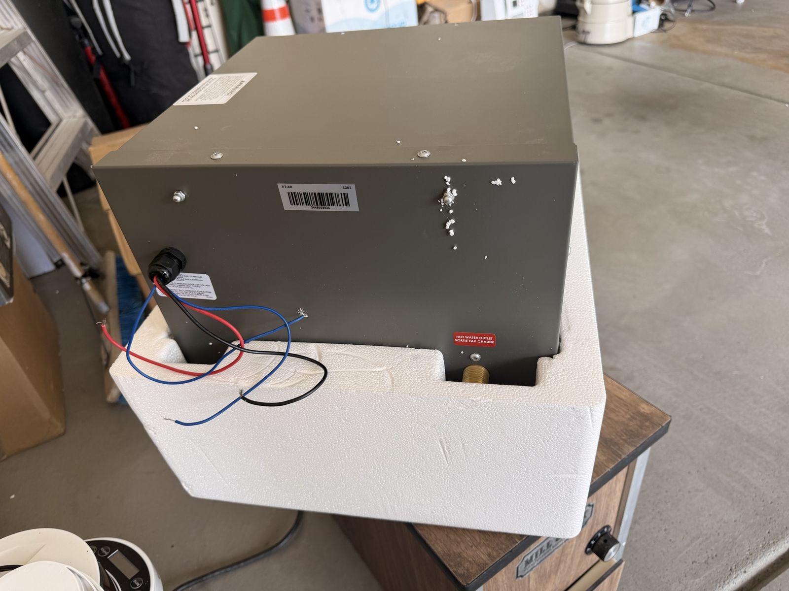 Main image 6