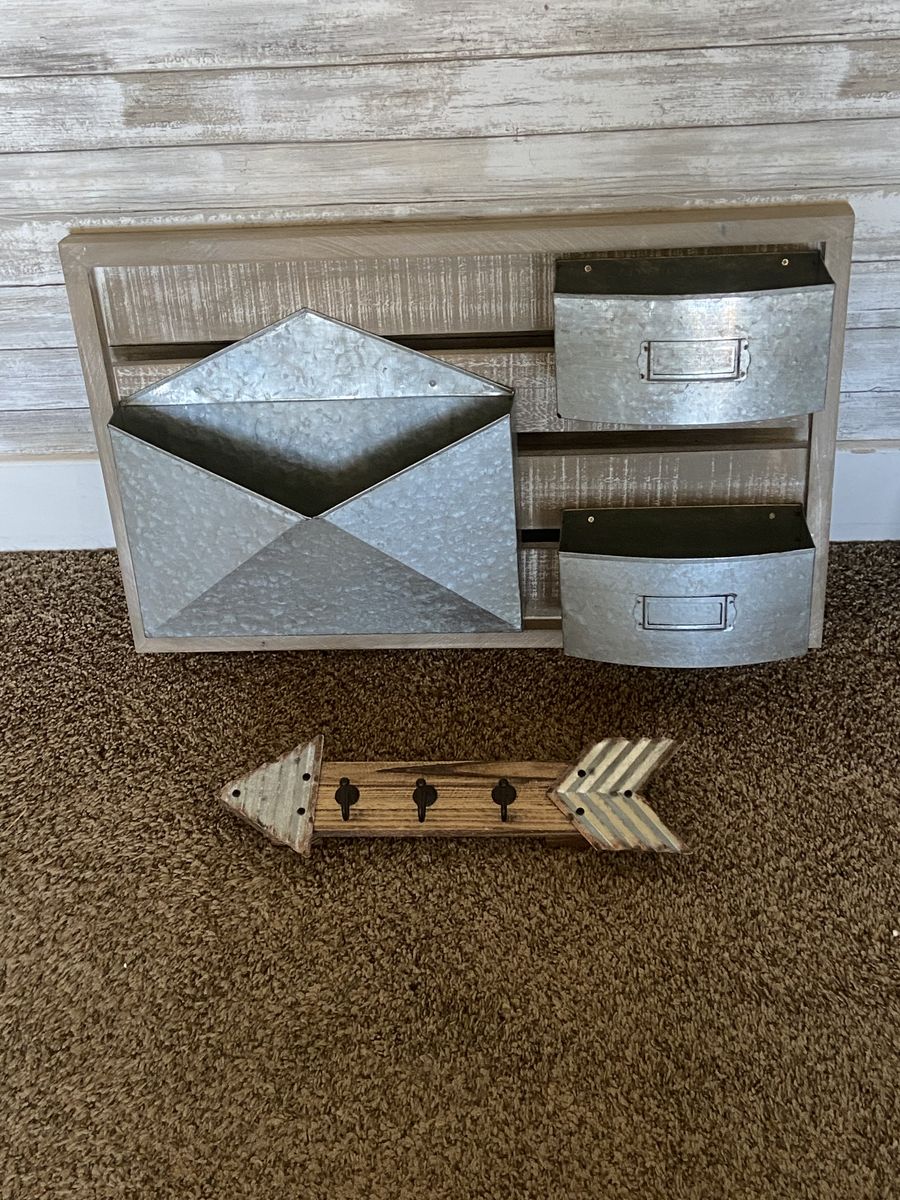Farmhouse Galvanized Metal Wall Organizer & Arrow Key Holder Set - Rustic Wood Decor