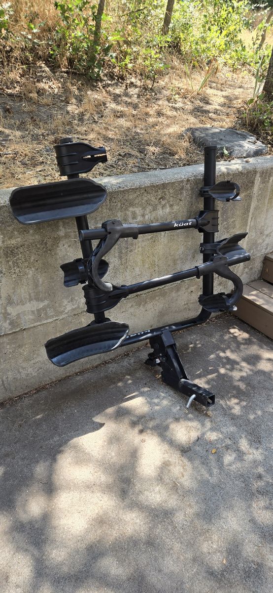 Kuat Transfer v2 3-bike rack