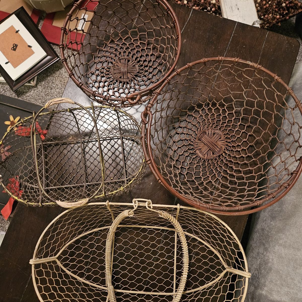Chicken wire baskets variety