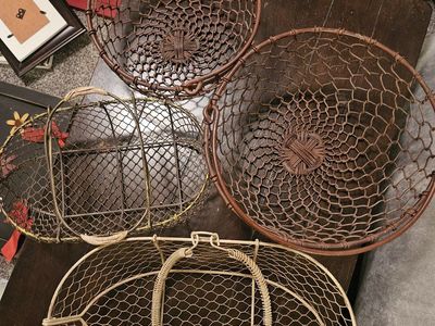 Chicken wire baskets variety