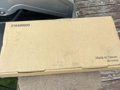 Unbranded Cast Iron Griddle 316499900 - Made in Taiwan