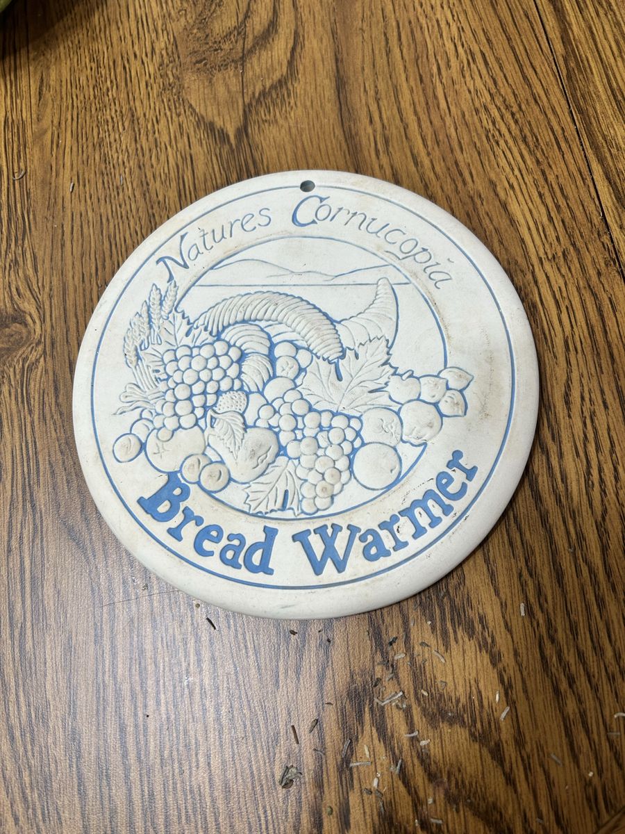Vintage 1993 Nature's Cornucopia Bread Warmer Trivet - Made in USA, Blue & White Ceramic, 6" Round