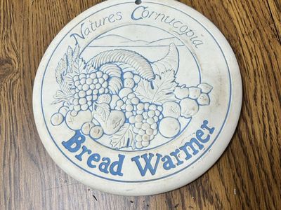 Vintage 1993 Nature's Cornucopia Bread Warmer Trivet - Made in USA, Blue & White Ceramic, 6" Round
