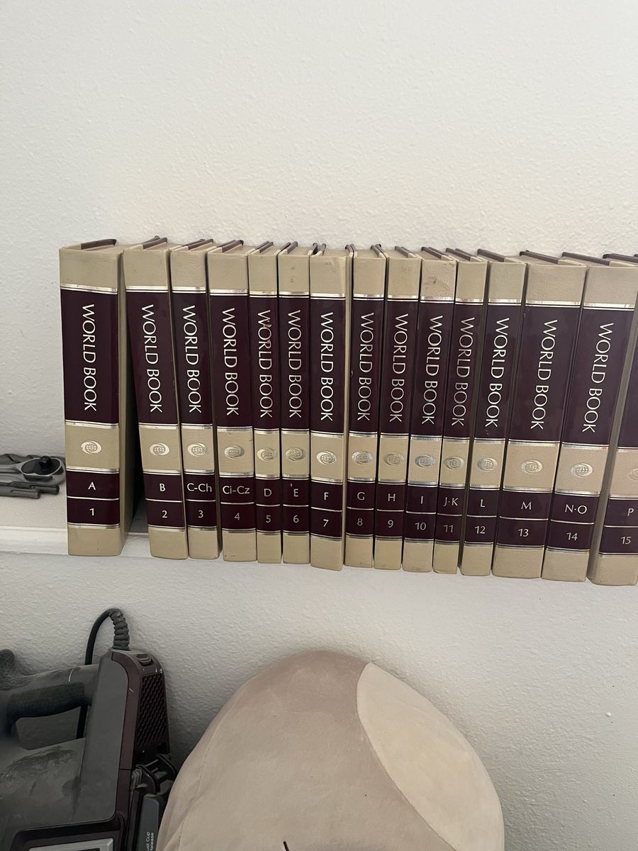 Perfect for office decoration. Vintage World Book Encyclopedia Set Volumes 1-22 with Rand McNally World Atlas
