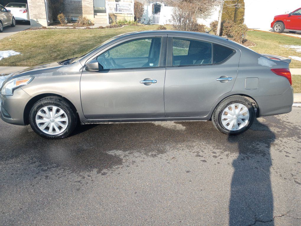 2016 Nissan Versa 1.6 SV