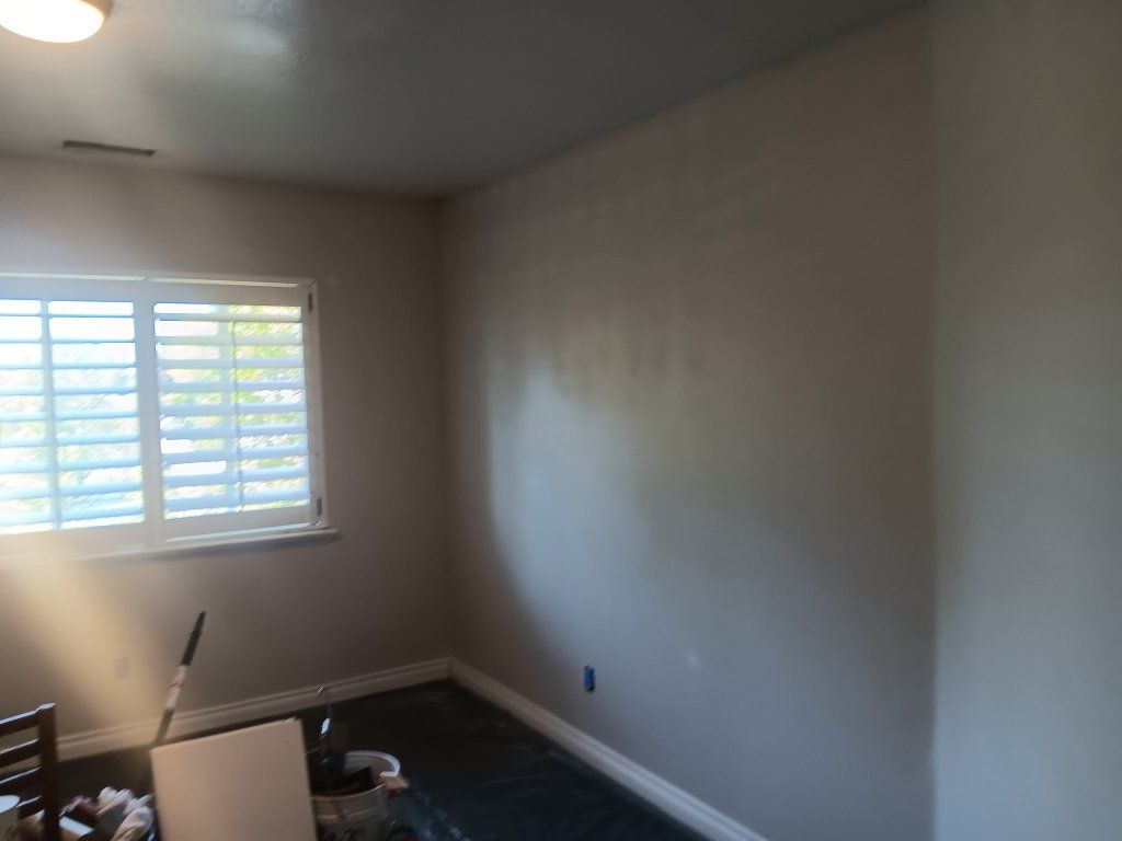 Main image 3
