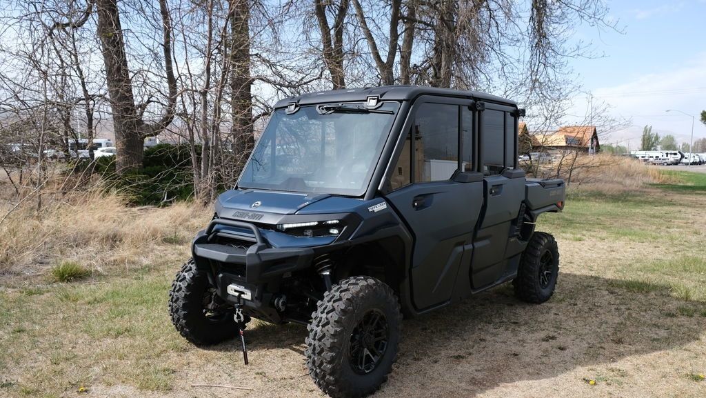 2026 Can-Am Defender MAX Limited HD11
