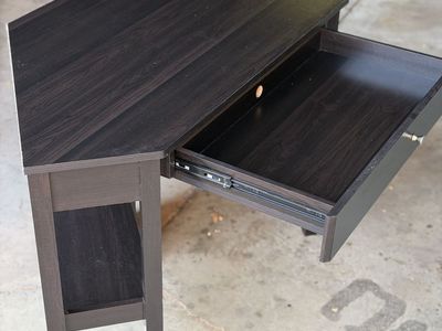 Corner Desk