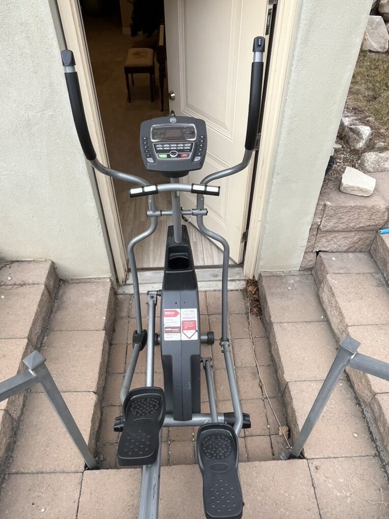 Free Elliptical
