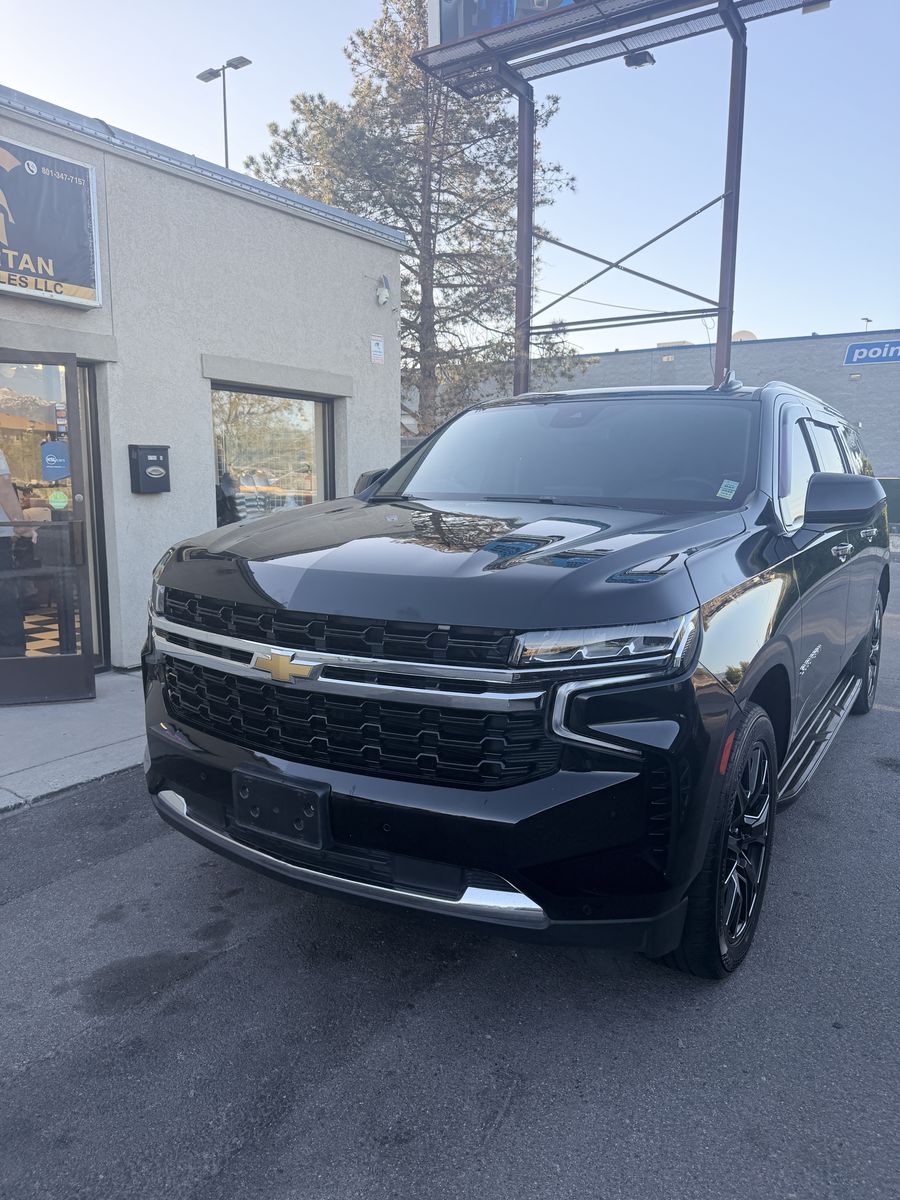 2023 Chevrolet Suburban LS