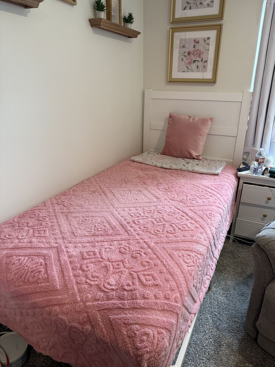 TWIN Bed with Headboard