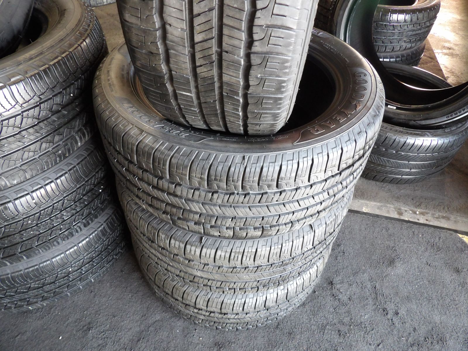 225/50R17 GOODYEAR RELIANT A/S SET OF USED TIRES