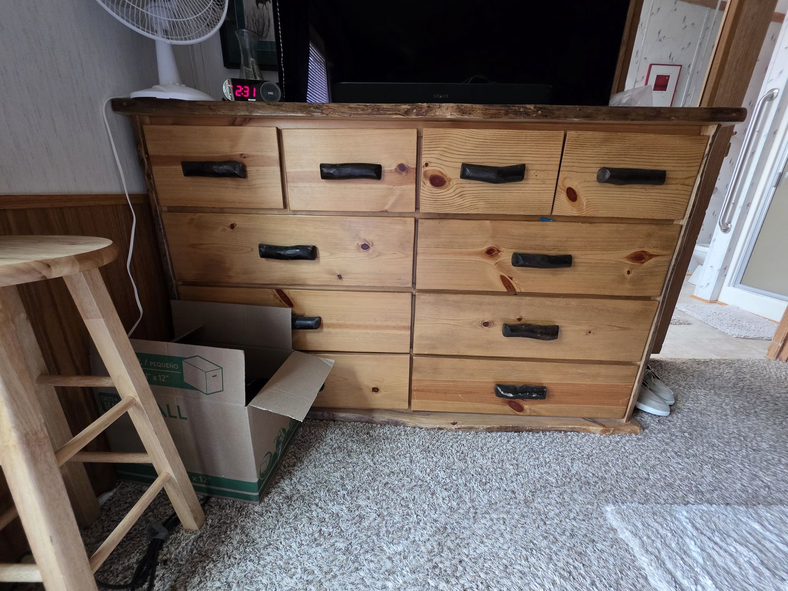 Main image 4