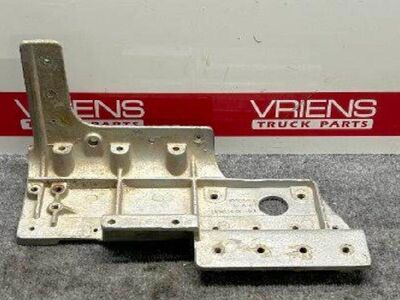 Used Peterbilt 379 Right Hood Corner Gusset, Part # 13-04190R