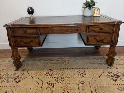 Beautiful office desk