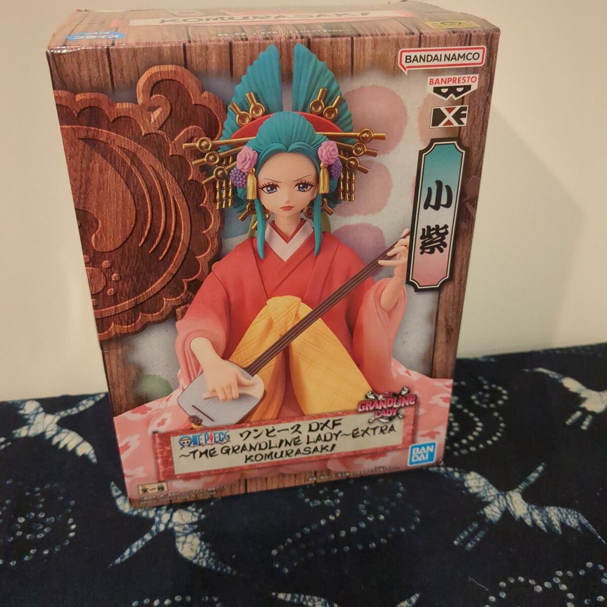 Komurasaki figurine