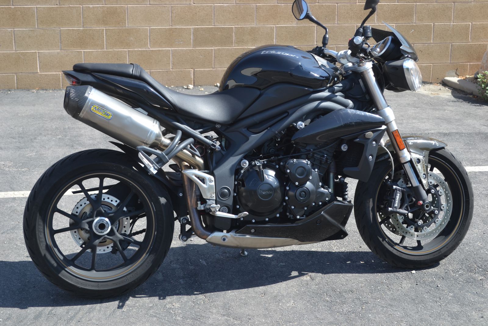 2014 Triumph Speed Triple 1050 - AMAZING SPORT BIKE