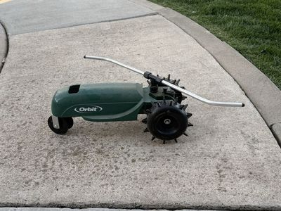 Traveling Tractor Water Sprinkler