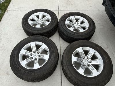 6x5.5 RAM wheels and tires 275/6518