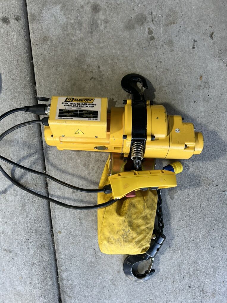 OZ Lifting 30' 2000LB Electric Chain Fall