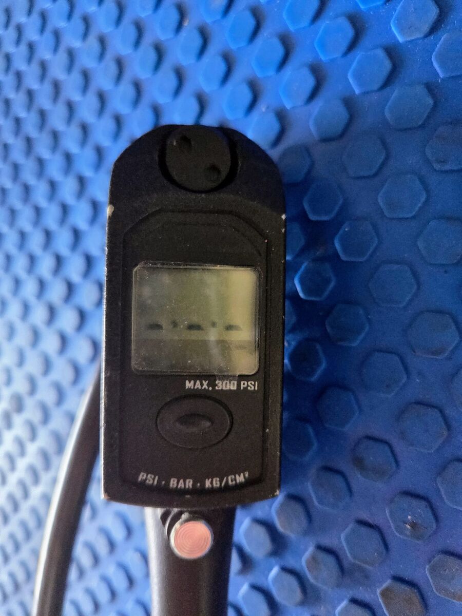 FOX Factory High Pressure Digital Shock Pump with Bleed Valve