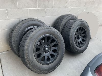 5 wheels and tires Open Range AT 295/65R20 (35x11.50) Fuel Vector wheels 20x9 w/ +1 6 × 135, Ford F-150