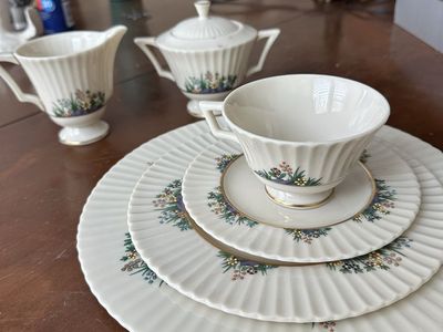 Lenox Rutledge 12 piece setting plus sugar & cream bowl- China Set