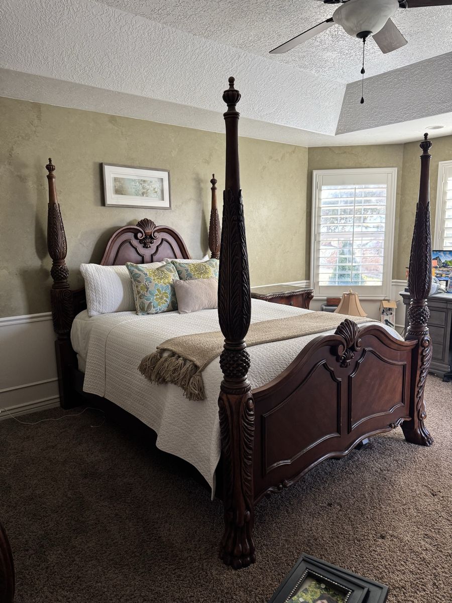 Bedroom Set 4 Pieces