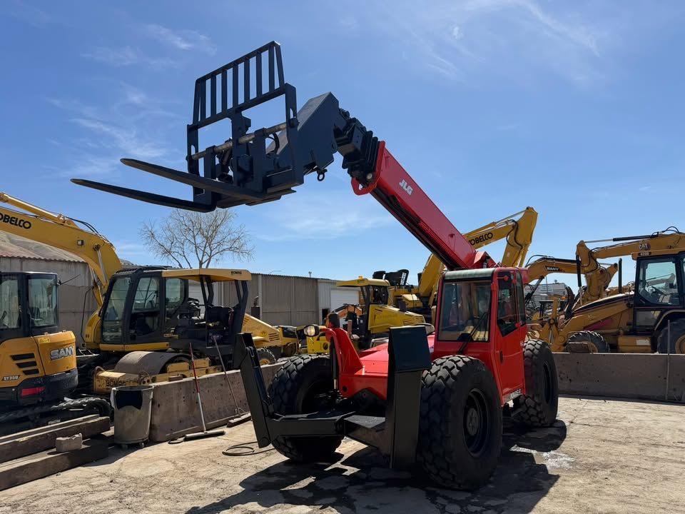 SWEET! 2017 JLG MODEL 10054 10,000 POUND TELEHANDLER