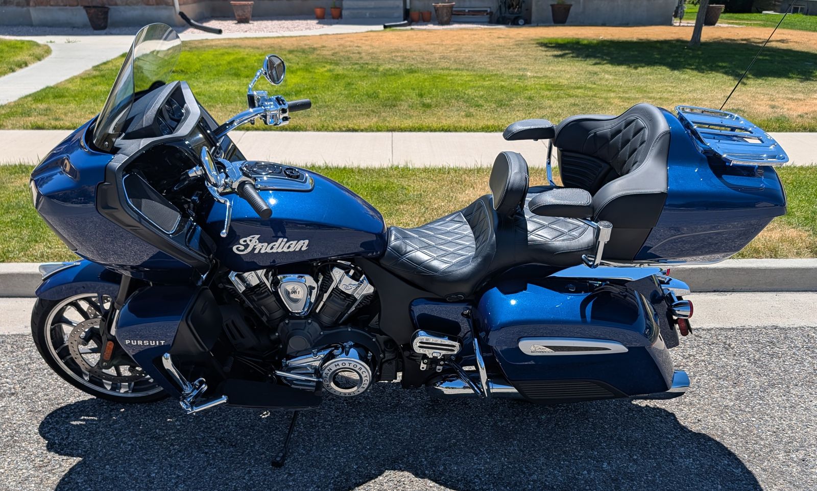 2022 Indian Pursuit Limited (with Premium Package)