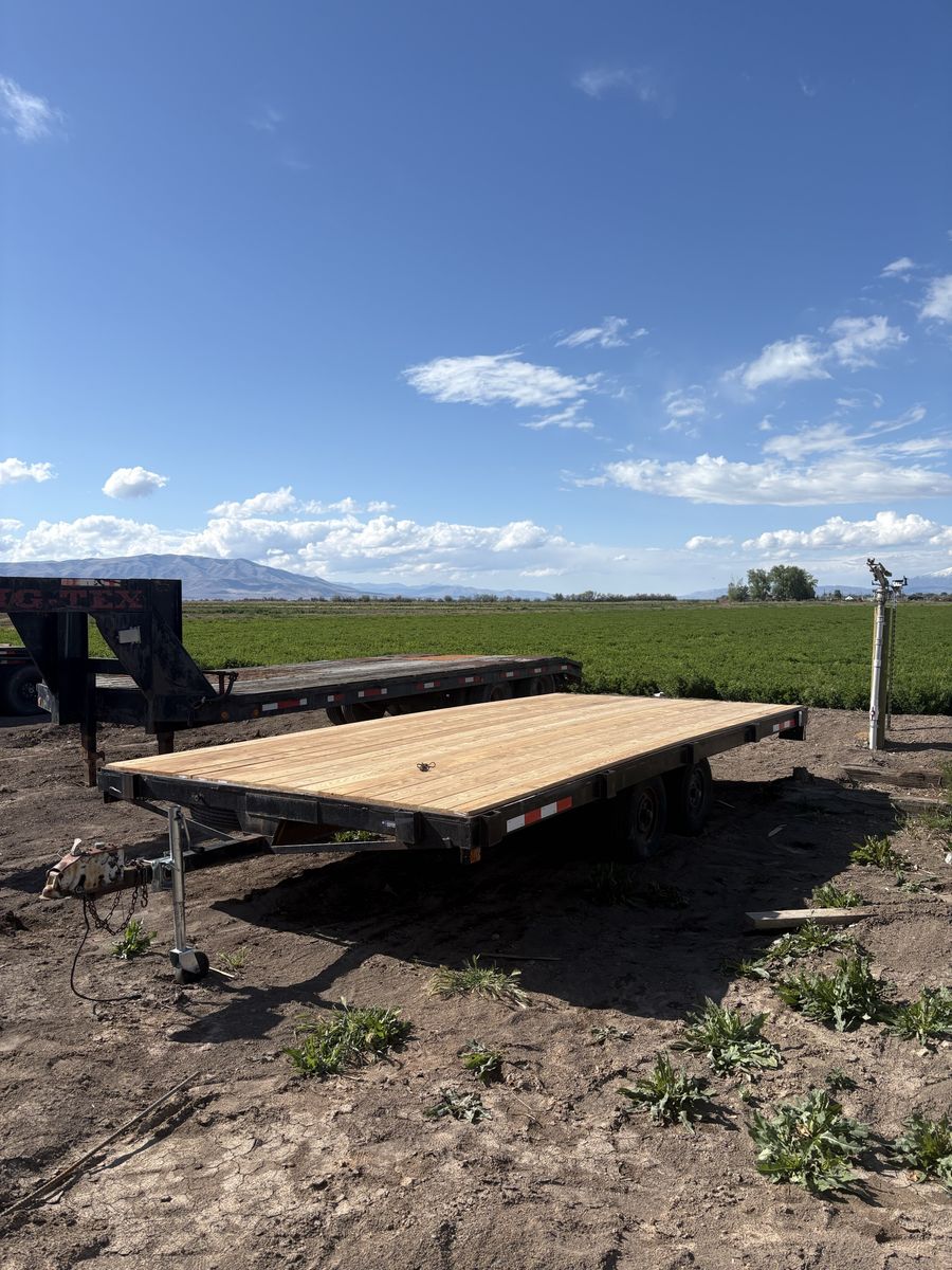 17x8 flatbed trailer