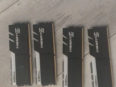 ISO 2x DDR4 16gb