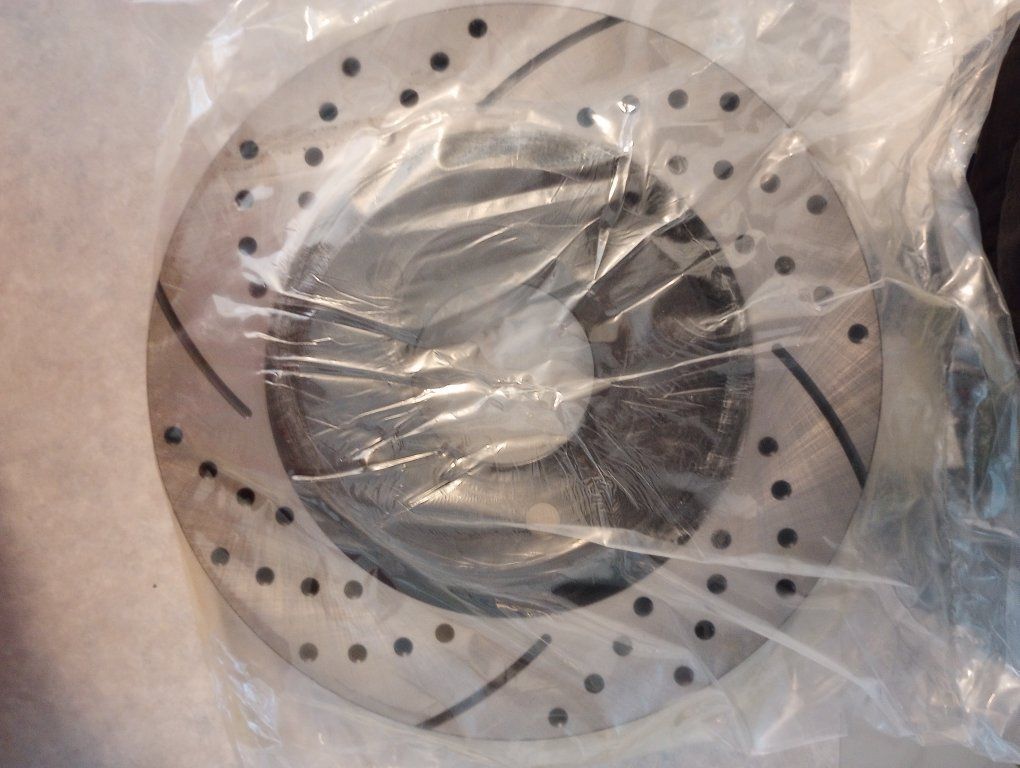 2013 Nissan Altima Brand new Brakes $20 and Rotors $70 for 2013 Nissan Altima