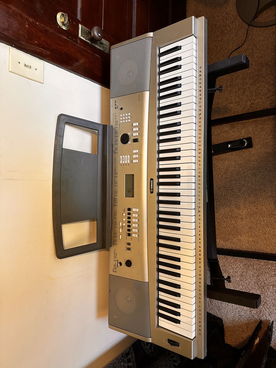 Yamaha YPG-235 76-Key Keyboard w/ Stand, Sustain Pedal & Music Rest – Like New