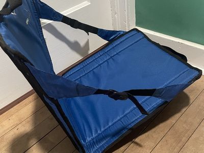 Alpine Mountain Gear Stadium Seat / Bleacher Chair