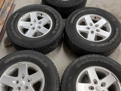 17" Jeep Wrangler Takeoffs. 5x5 Bolt Battern