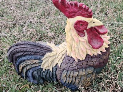 Resin Rooster Statue