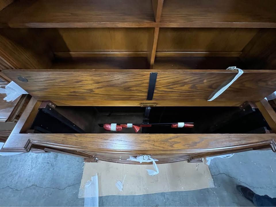 Main image 3